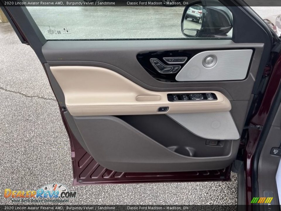 Door Panel of 2020 Lincoln Aviator Reserve AWD Photo #13