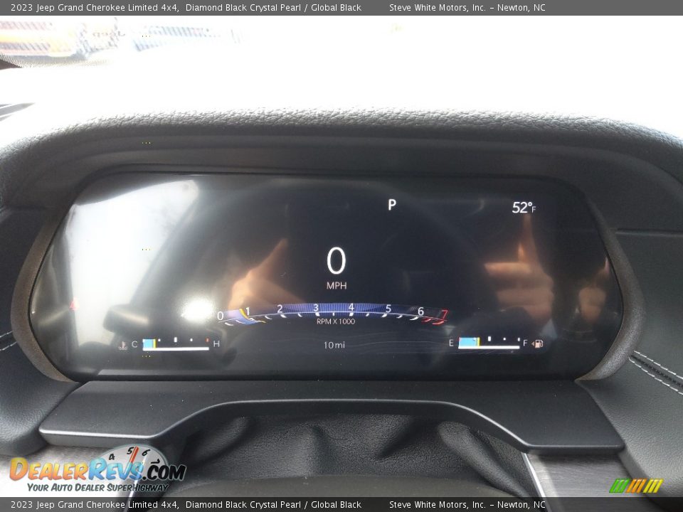 2023 Jeep Grand Cherokee Limited 4x4 Diamond Black Crystal Pearl / Global Black Photo #22