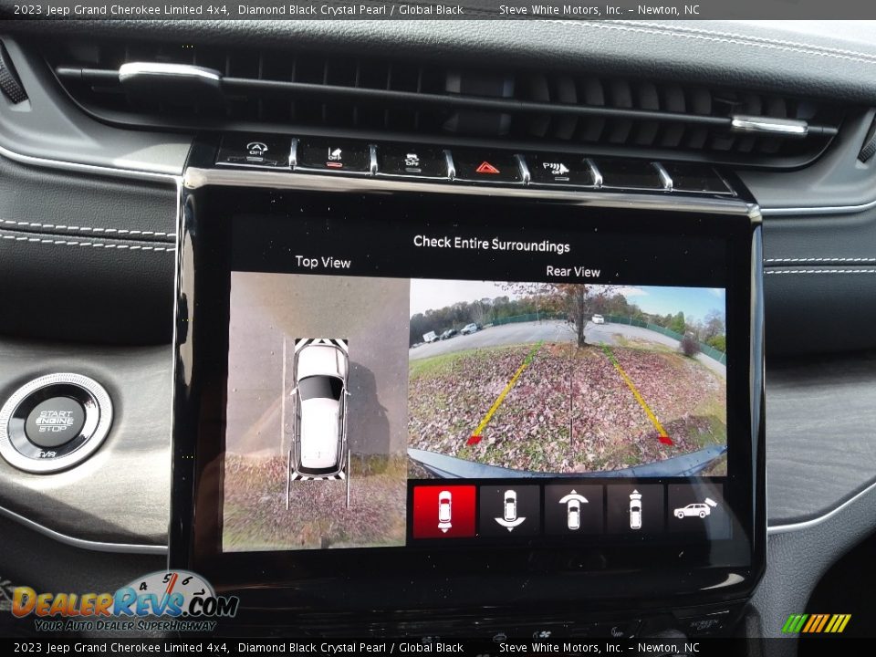 2023 Jeep Grand Cherokee Limited 4x4 Diamond Black Crystal Pearl / Global Black Photo #25