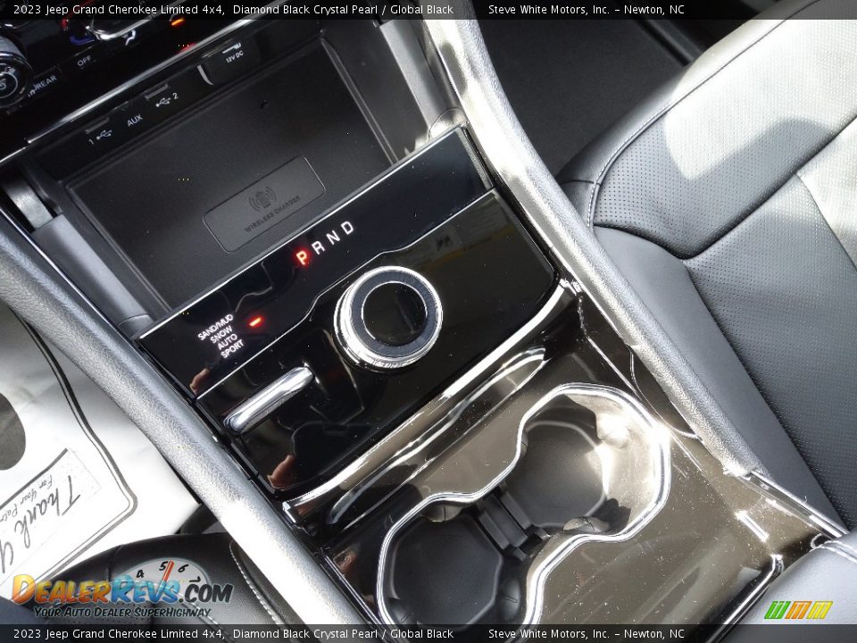 2023 Jeep Grand Cherokee Limited 4x4 Shifter Photo #28
