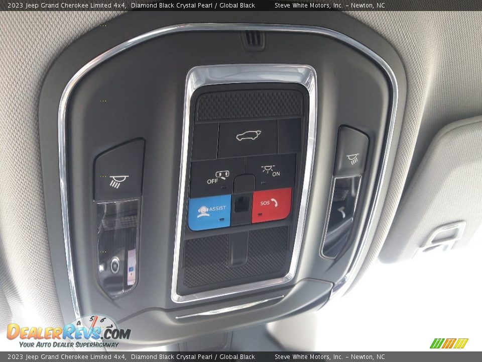 2023 Jeep Grand Cherokee Limited 4x4 Diamond Black Crystal Pearl / Global Black Photo #30