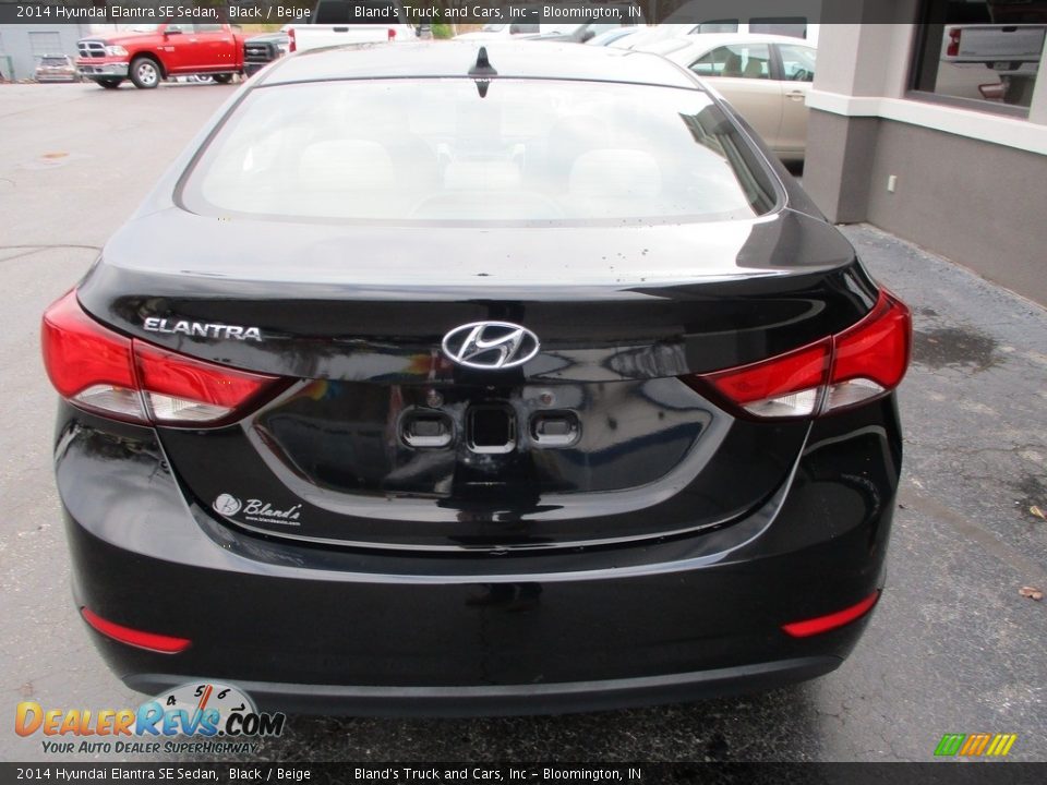 2014 Hyundai Elantra SE Sedan Black / Beige Photo #28