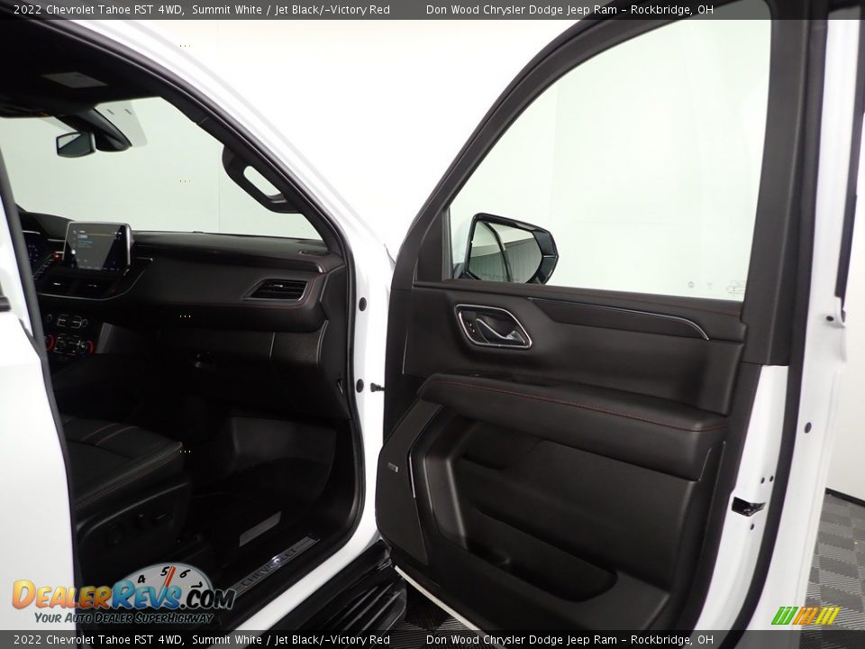 2022 Chevrolet Tahoe RST 4WD Summit White / Jet Black/­Victory Red Photo #32