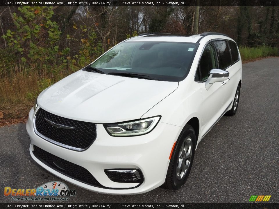 2022 Chrysler Pacifica Limited AWD Bright White / Black/Alloy Photo #2