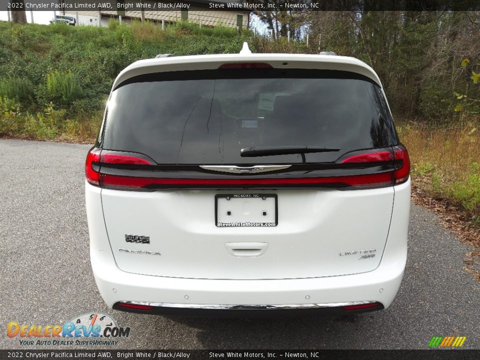 2022 Chrysler Pacifica Limited AWD Bright White / Black/Alloy Photo #7