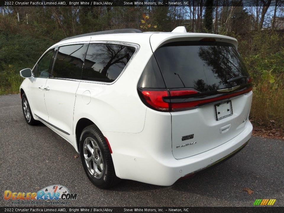 2022 Chrysler Pacifica Limited AWD Bright White / Black/Alloy Photo #8
