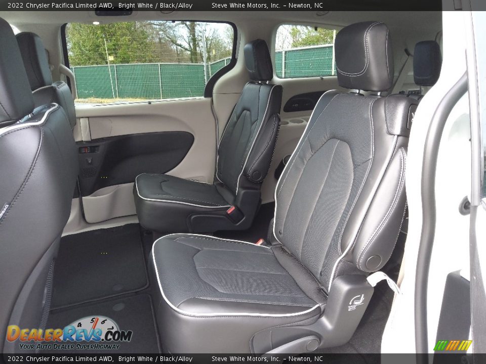 2022 Chrysler Pacifica Limited AWD Bright White / Black/Alloy Photo #14