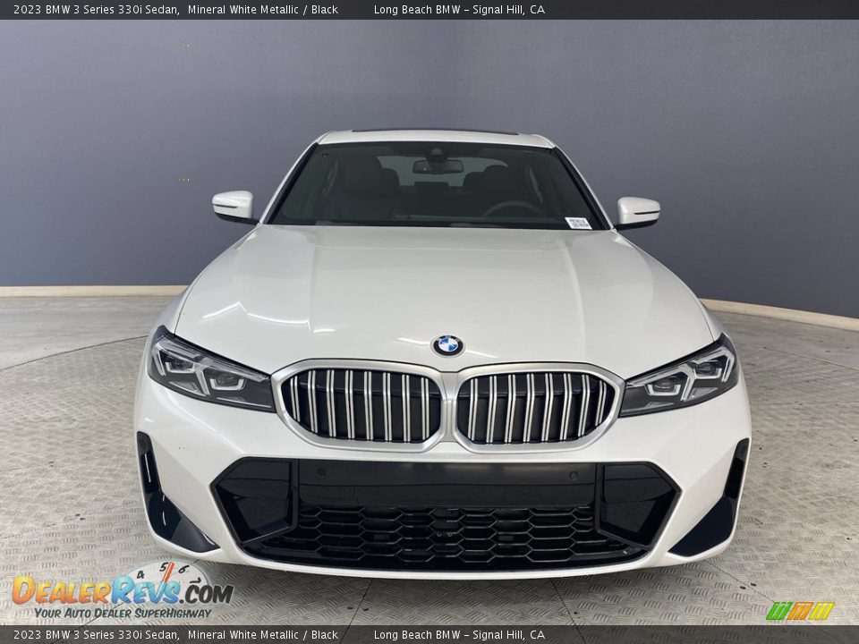 2023 BMW 3 Series 330i Sedan Mineral White Metallic / Black Photo #2