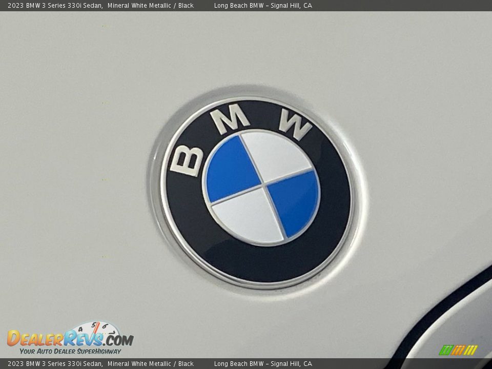 2023 BMW 3 Series 330i Sedan Mineral White Metallic / Black Photo #5