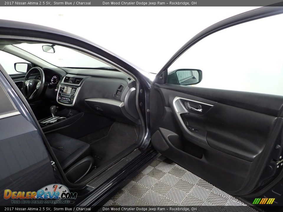 2017 Nissan Altima 2.5 SV Storm Blue / Charcoal Photo #25