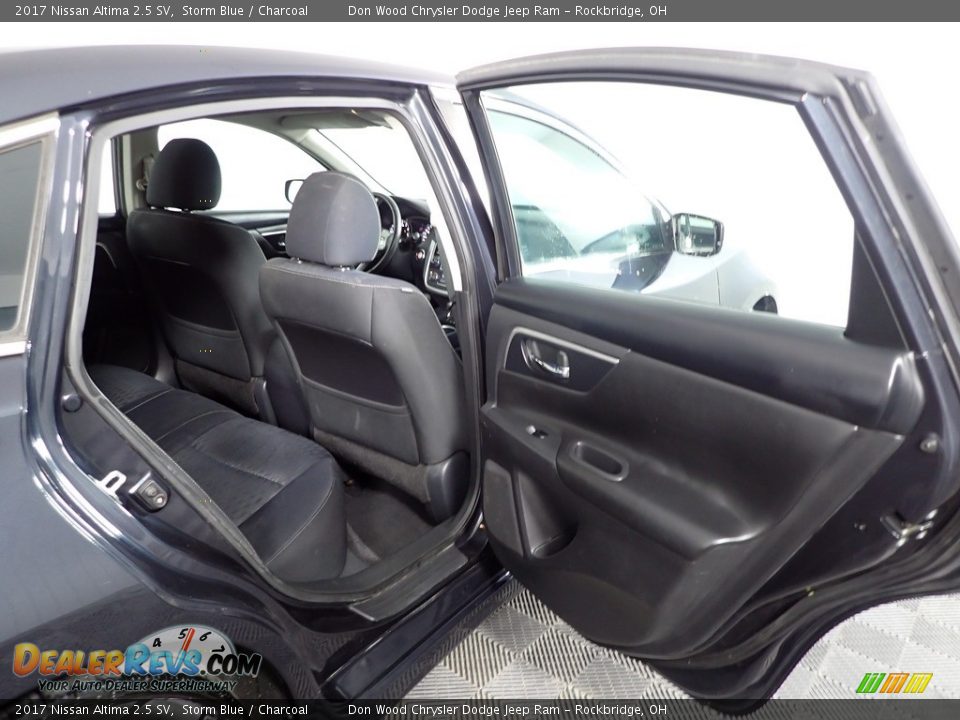 2017 Nissan Altima 2.5 SV Storm Blue / Charcoal Photo #27