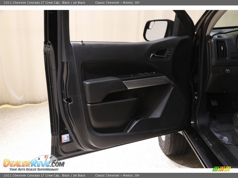 Door Panel of 2021 Chevrolet Colorado LT Crew Cab Photo #4