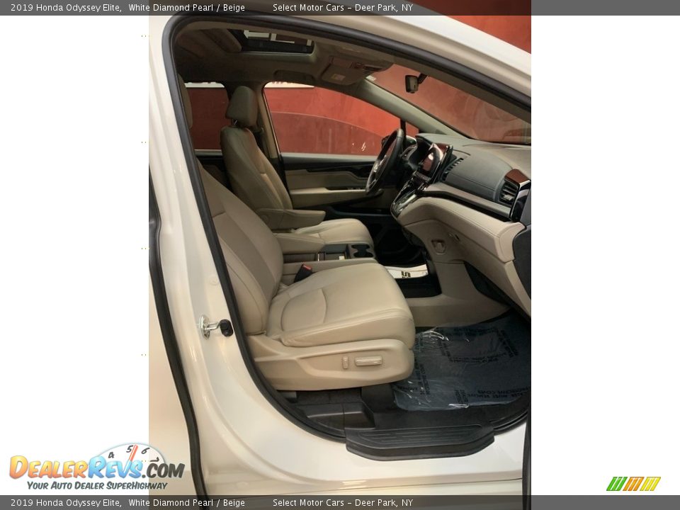 2019 Honda Odyssey Elite White Diamond Pearl / Beige Photo #11