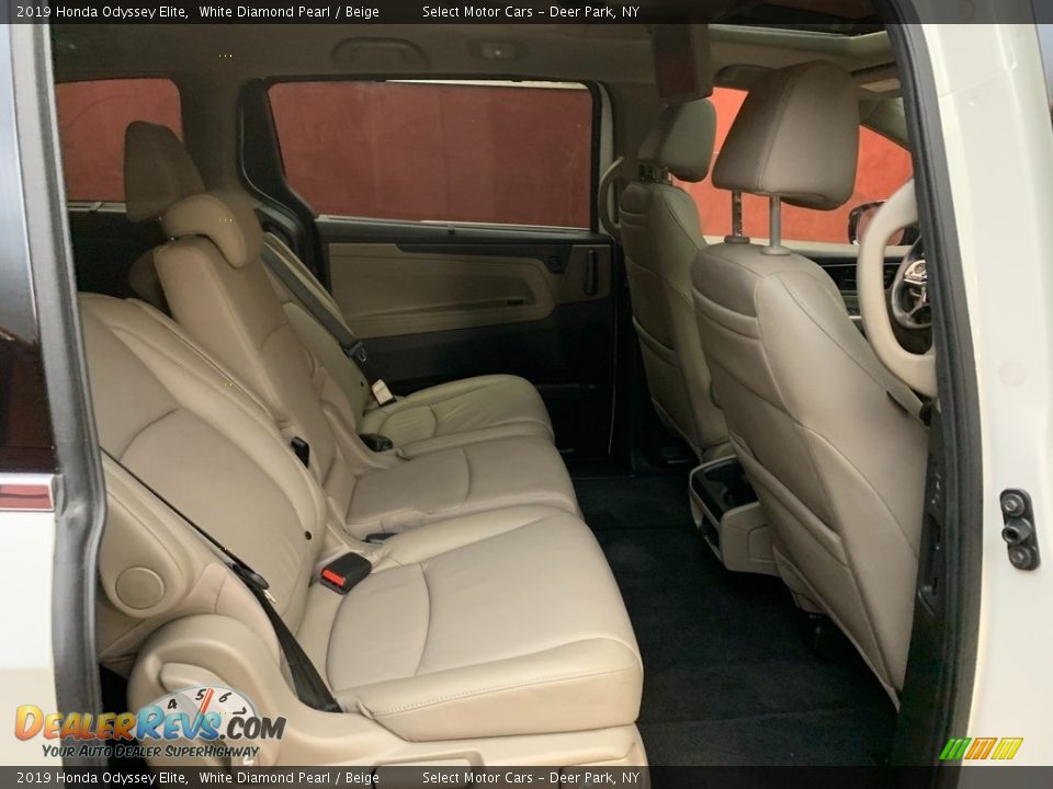 2019 Honda Odyssey Elite White Diamond Pearl / Beige Photo #12