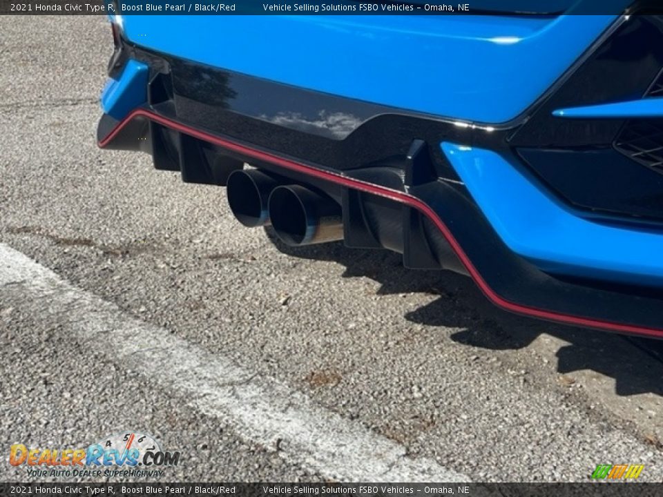 Exhaust of 2021 Honda Civic Type R Photo #4