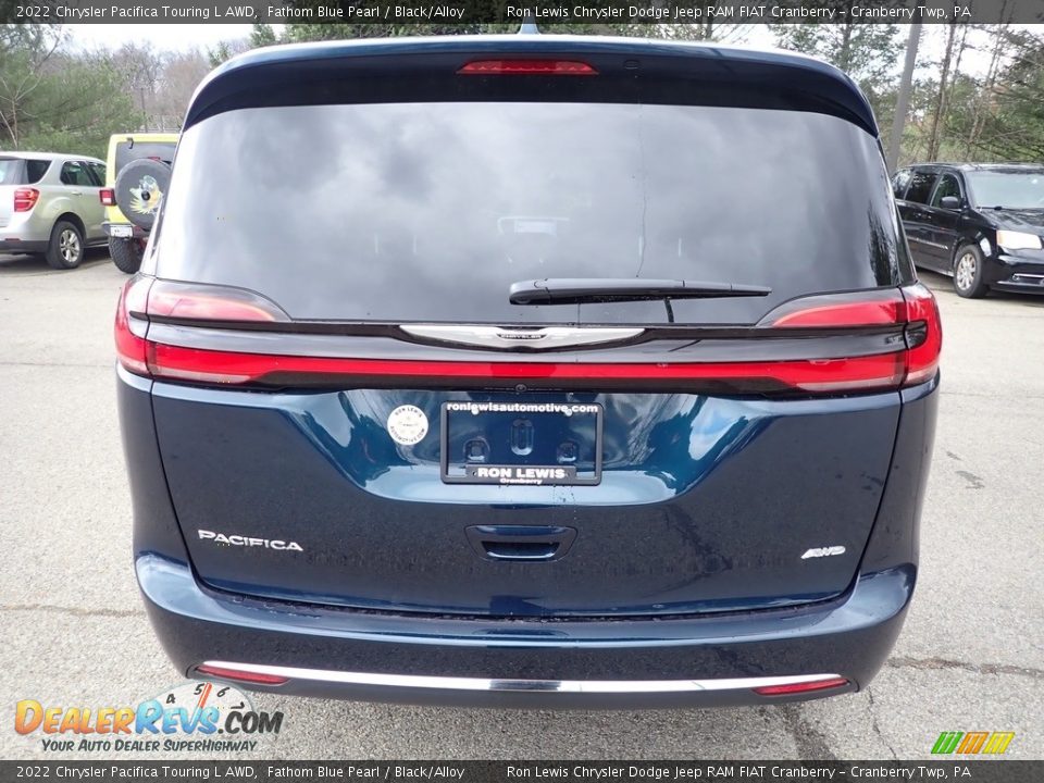 2022 Chrysler Pacifica Touring L AWD Fathom Blue Pearl / Black/Alloy Photo #4