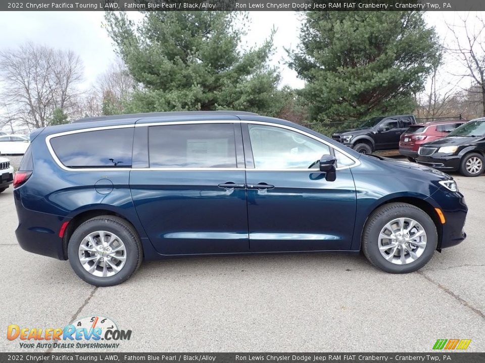 2022 Chrysler Pacifica Touring L AWD Fathom Blue Pearl / Black/Alloy Photo #5