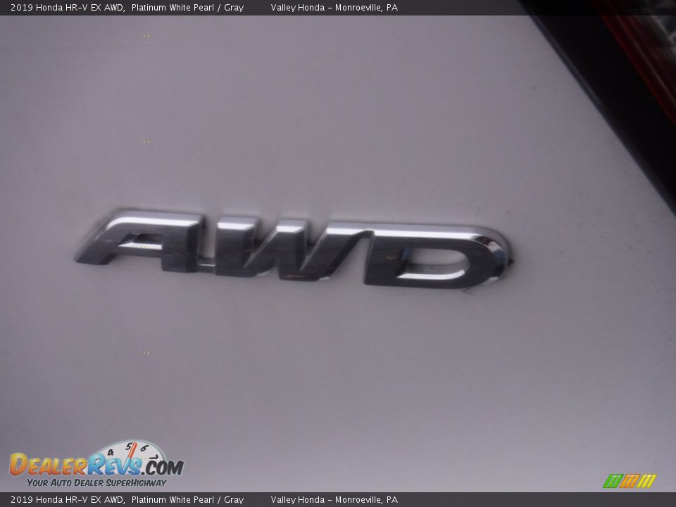 2019 Honda HR-V EX AWD Platinum White Pearl / Gray Photo #8
