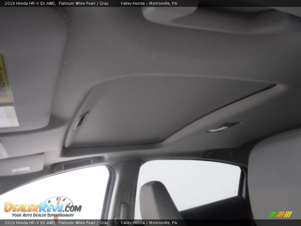 2019 Honda HR-V EX AWD Platinum White Pearl / Gray Photo #11