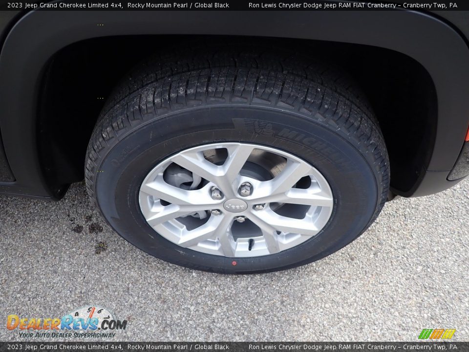 2023 Jeep Grand Cherokee Limited 4x4 Rocky Mountain Pearl / Global Black Photo #9