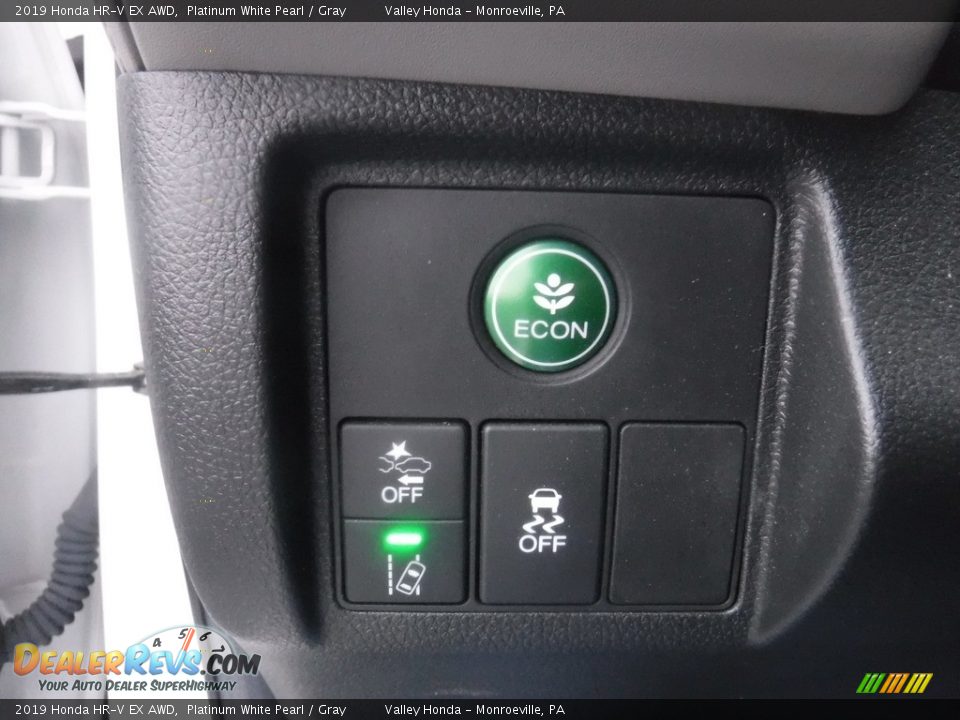 2019 Honda HR-V EX AWD Platinum White Pearl / Gray Photo #16