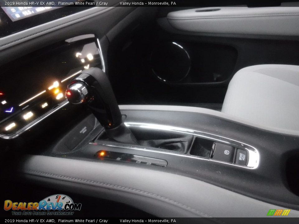 2019 Honda HR-V EX AWD Platinum White Pearl / Gray Photo #18