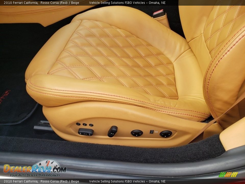 Front Seat of 2010 Ferrari California  Photo #11