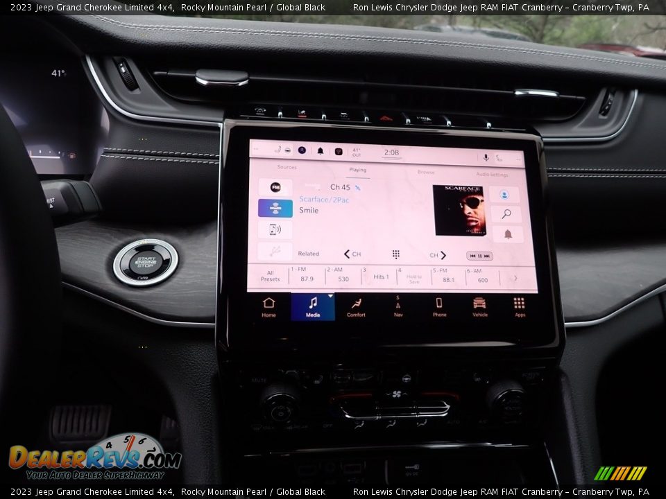 2023 Jeep Grand Cherokee Limited 4x4 Rocky Mountain Pearl / Global Black Photo #17