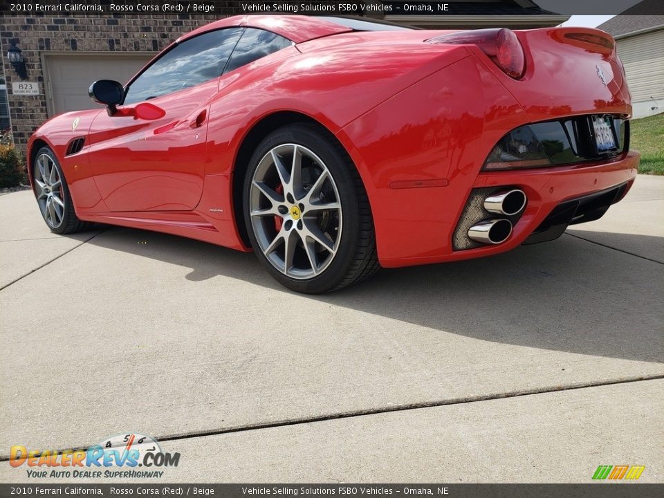 Exhaust of 2010 Ferrari California  Photo #21