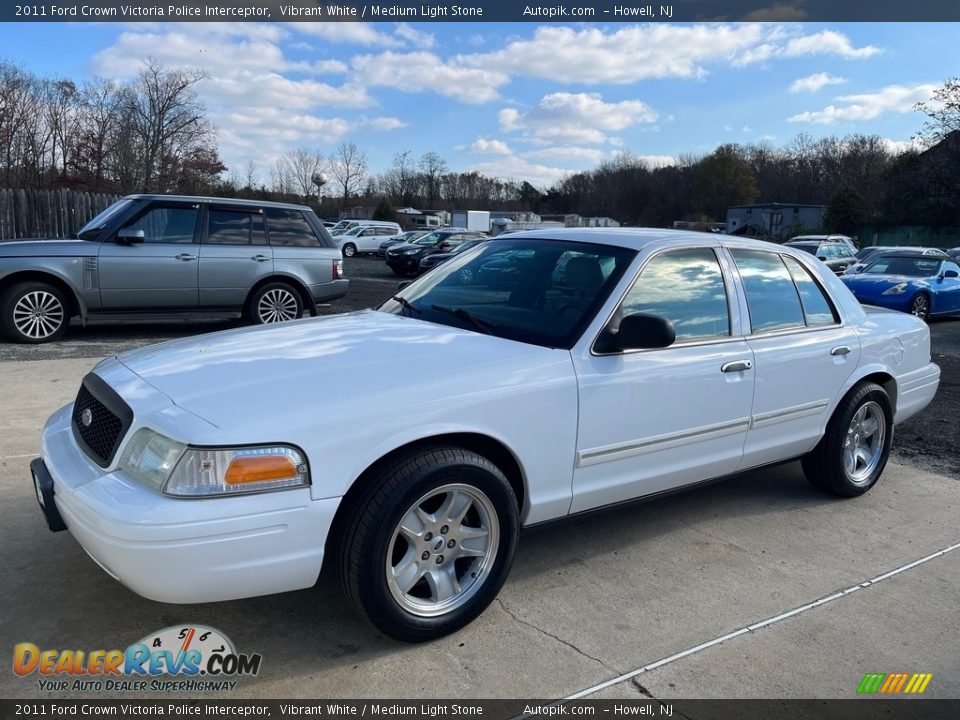 Front 3/4 View of 2011 Ford Crown Victoria Police Interceptor Photo #1