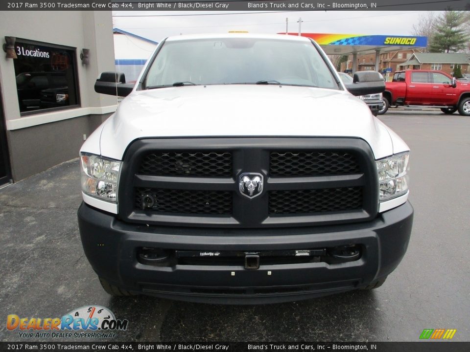 2017 Ram 3500 Tradesman Crew Cab 4x4 Bright White / Black/Diesel Gray Photo #23