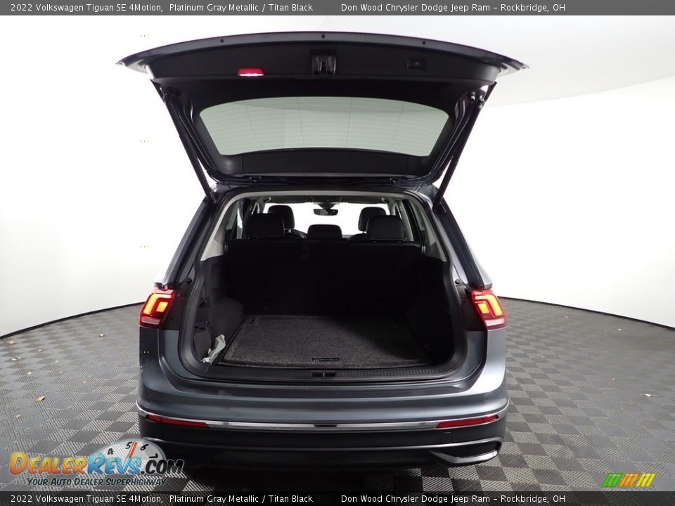 2022 Volkswagen Tiguan SE 4Motion Platinum Gray Metallic / Titan Black Photo #10