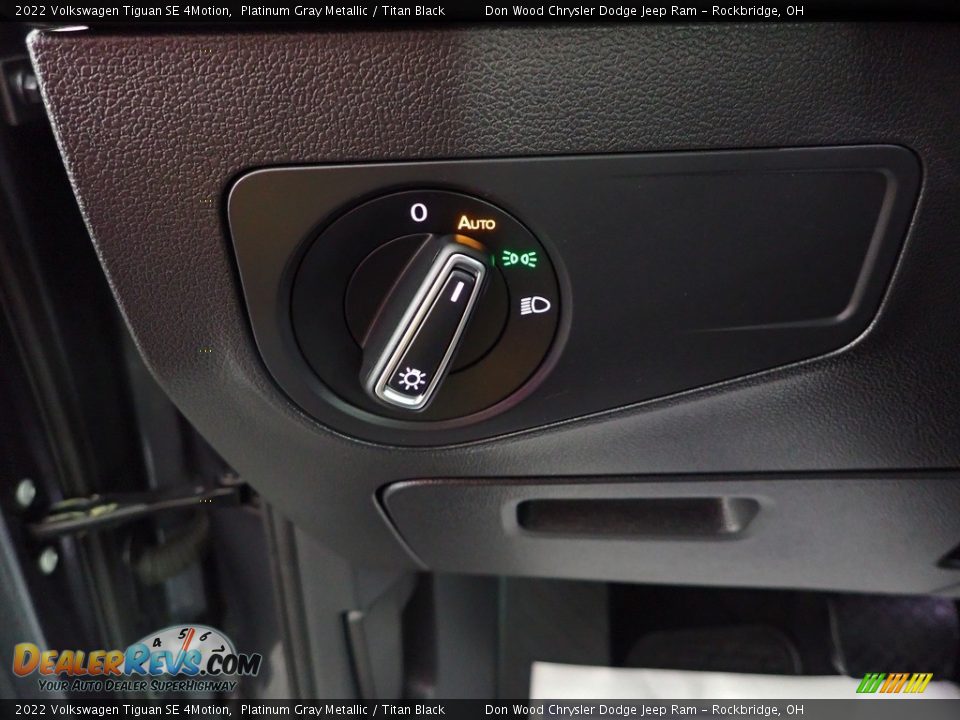 2022 Volkswagen Tiguan SE 4Motion Platinum Gray Metallic / Titan Black Photo #17