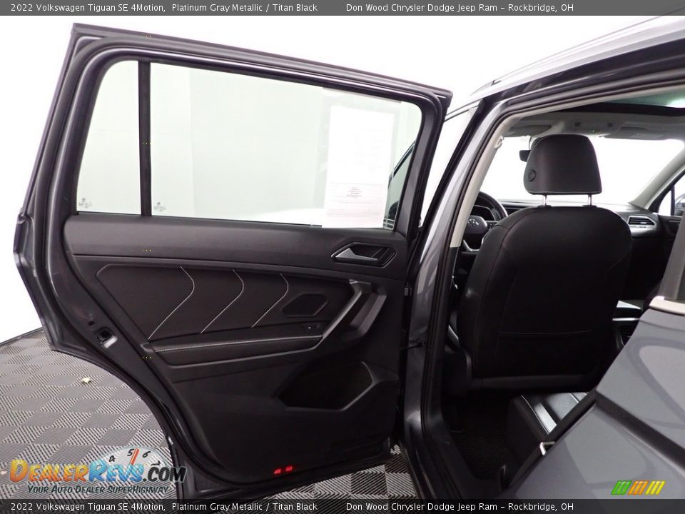2022 Volkswagen Tiguan SE 4Motion Platinum Gray Metallic / Titan Black Photo #25