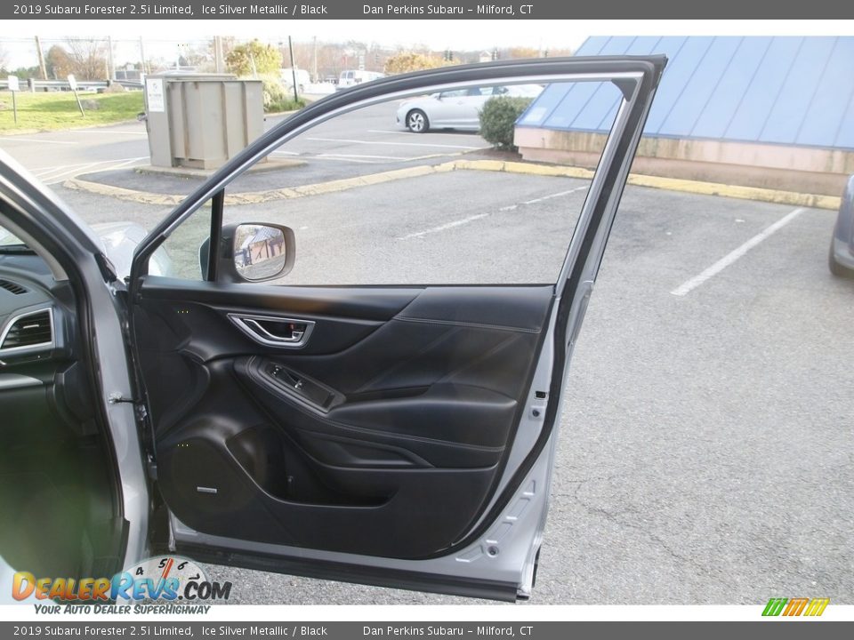 2019 Subaru Forester 2.5i Limited Ice Silver Metallic / Black Photo #17