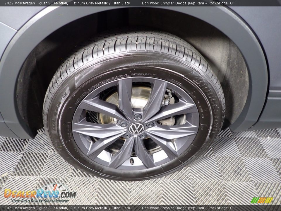 2022 Volkswagen Tiguan SE 4Motion Platinum Gray Metallic / Titan Black Photo #32