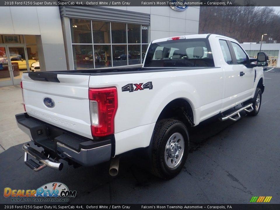 2018 Ford F250 Super Duty XL SuperCab 4x4 Oxford White / Earth Gray Photo #2