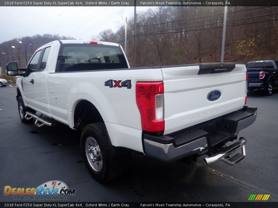 2018 Ford F250 Super Duty XL SuperCab 4x4 Oxford White / Earth Gray Photo #4