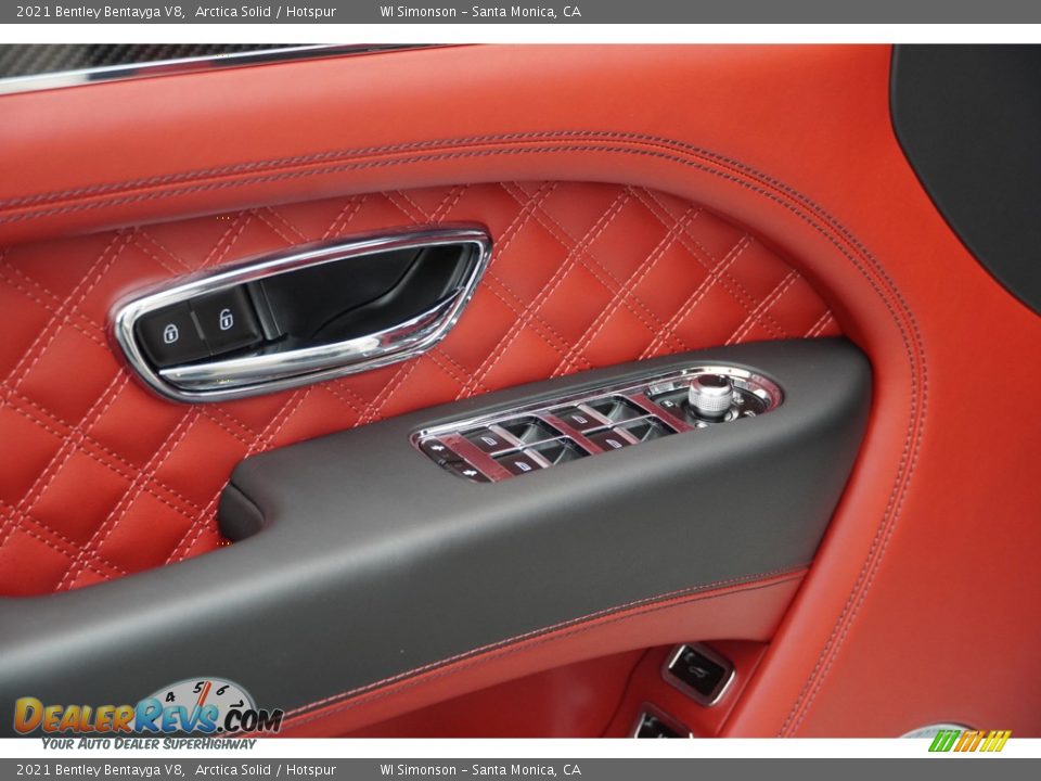 Door Panel of 2021 Bentley Bentayga V8 Photo #28