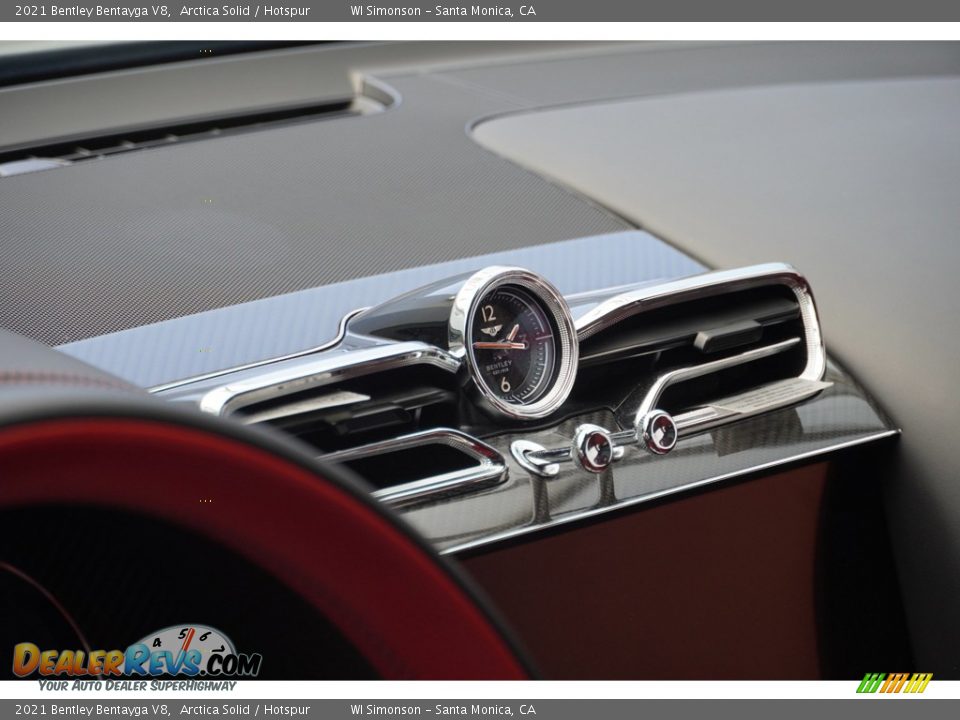 Controls of 2021 Bentley Bentayga V8 Photo #31