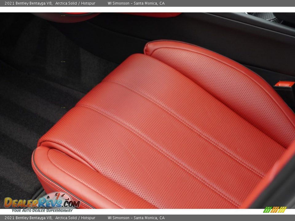 Front Seat of 2021 Bentley Bentayga V8 Photo #33