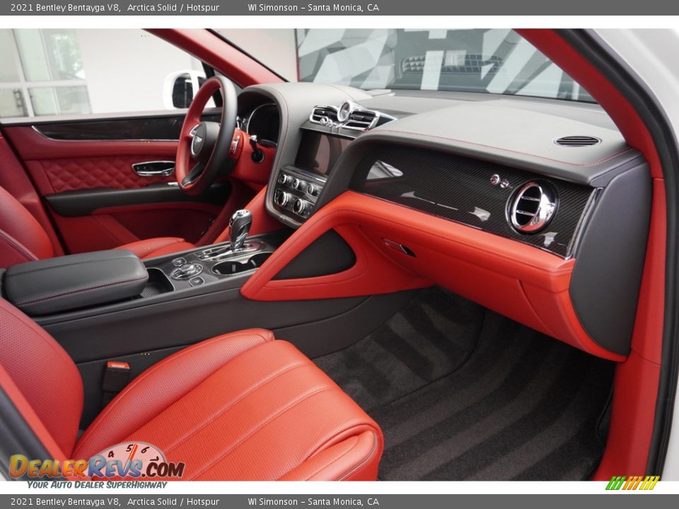 Dashboard of 2021 Bentley Bentayga V8 Photo #34