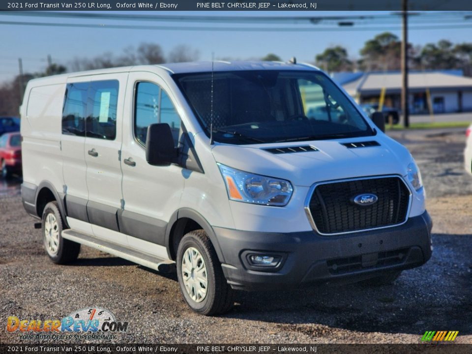 Front 3/4 View of 2021 Ford Transit Van 250 LR Long Photo #3