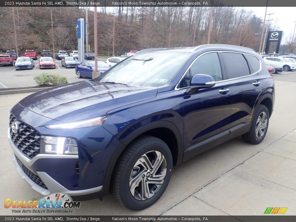 Front 3/4 View of 2023 Hyundai Santa Fe SEL AWD Photo #7