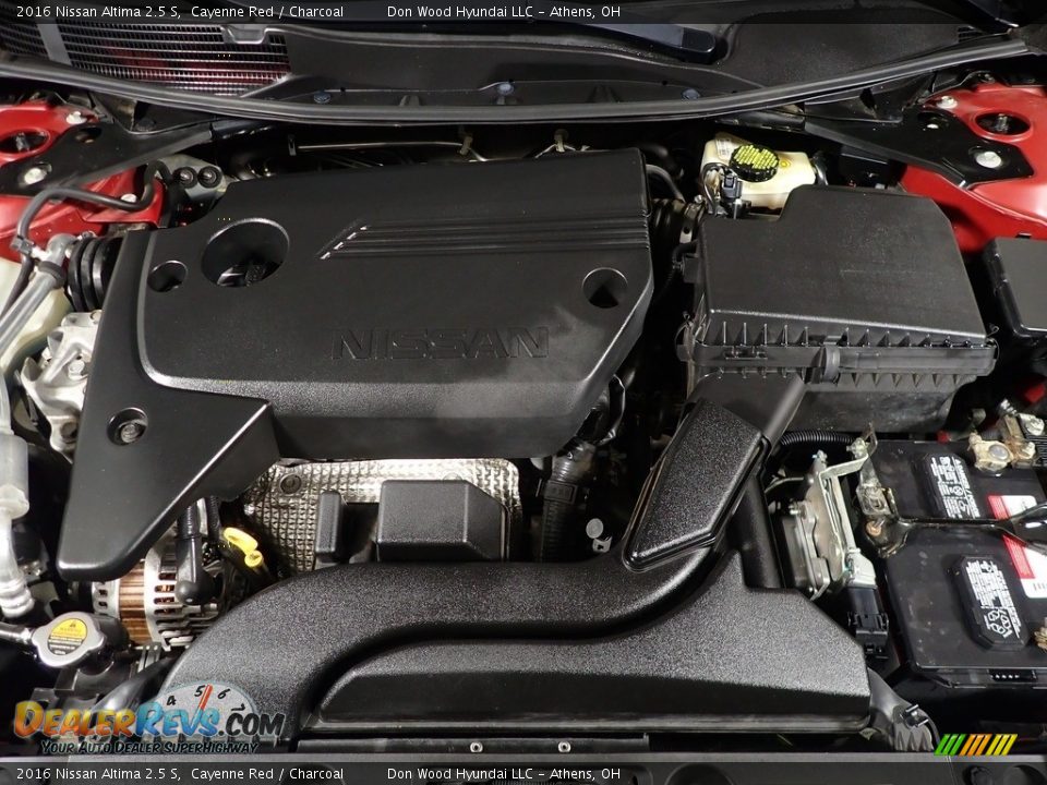 2016 Nissan Altima 2.5 S Cayenne Red / Charcoal Photo #5