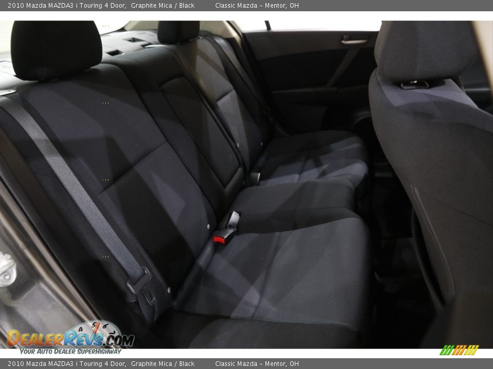2010 Mazda MAZDA3 i Touring 4 Door Graphite Mica / Black Photo #17