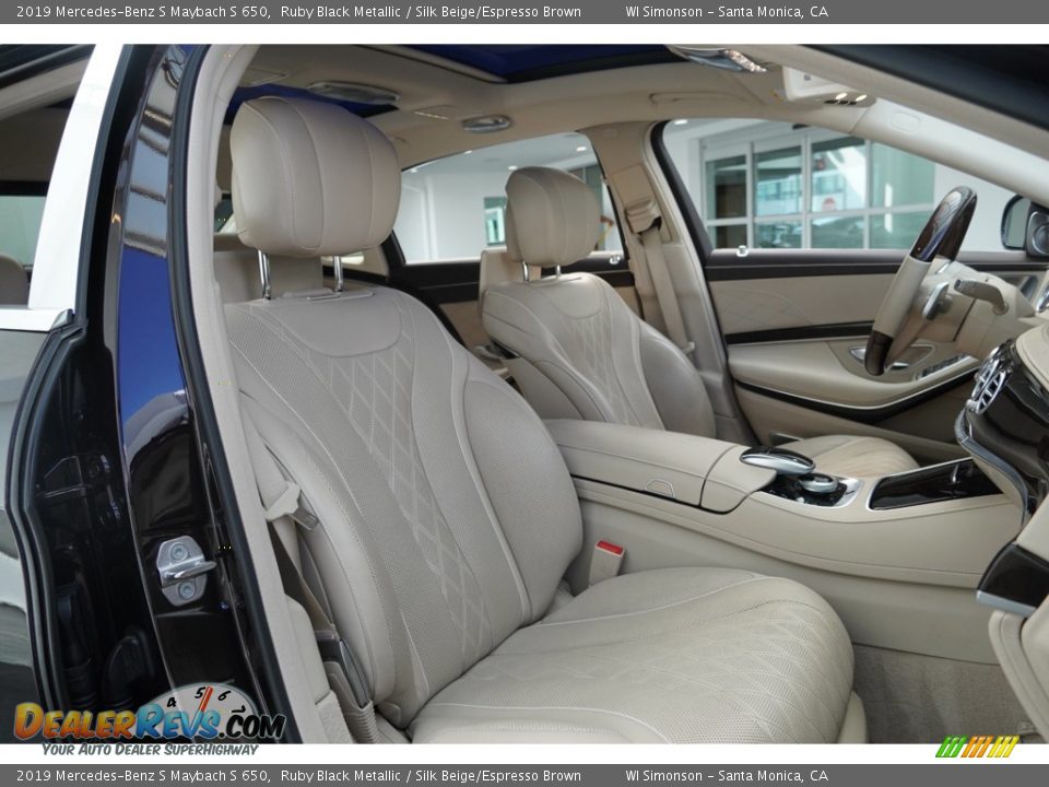 Front Seat of 2019 Mercedes-Benz S Maybach S 650 Photo #36