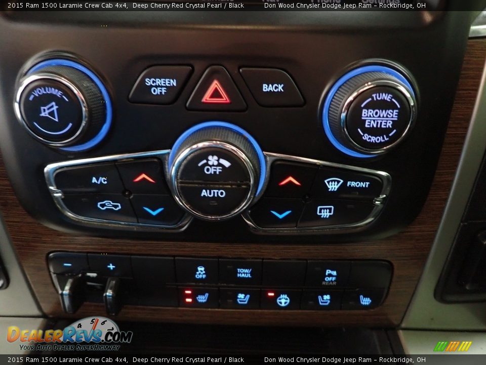 Controls of 2015 Ram 1500 Laramie Crew Cab 4x4 Photo #20