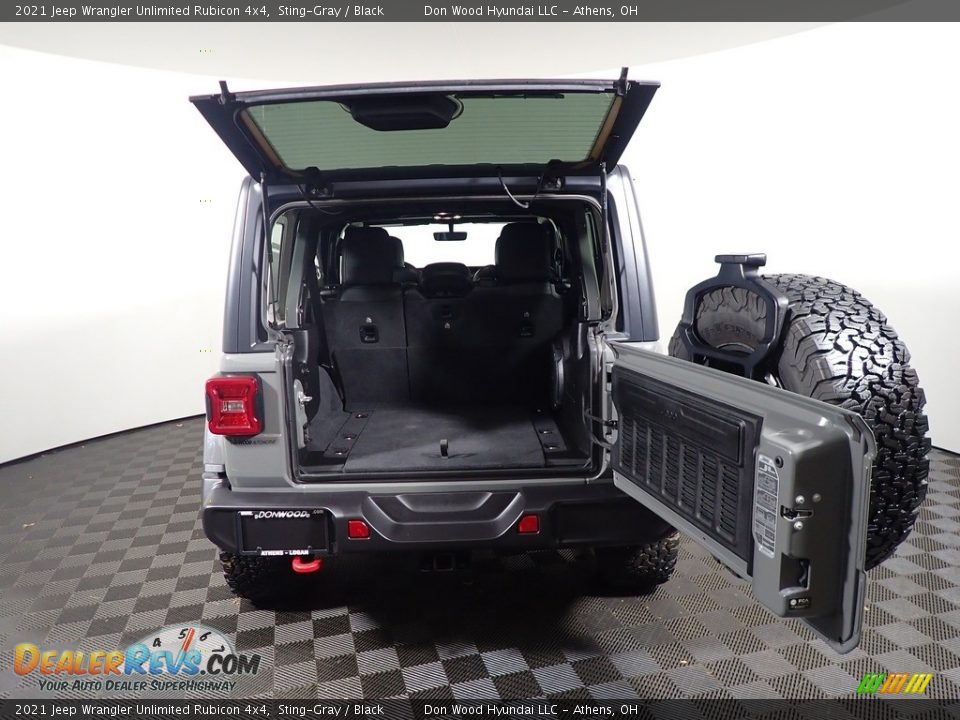 2021 Jeep Wrangler Unlimited Rubicon 4x4 Sting-Gray / Black Photo #16