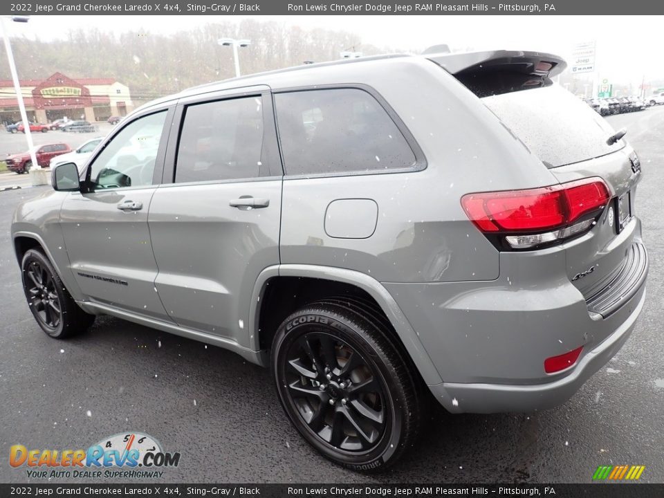 2022 Jeep Grand Cherokee Laredo X 4x4 Sting-Gray / Black Photo #3